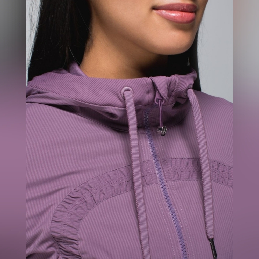 RARE!! Lululemon | Reversible Dance Studio Jacket III, Size 4 - Picture 7 of 16